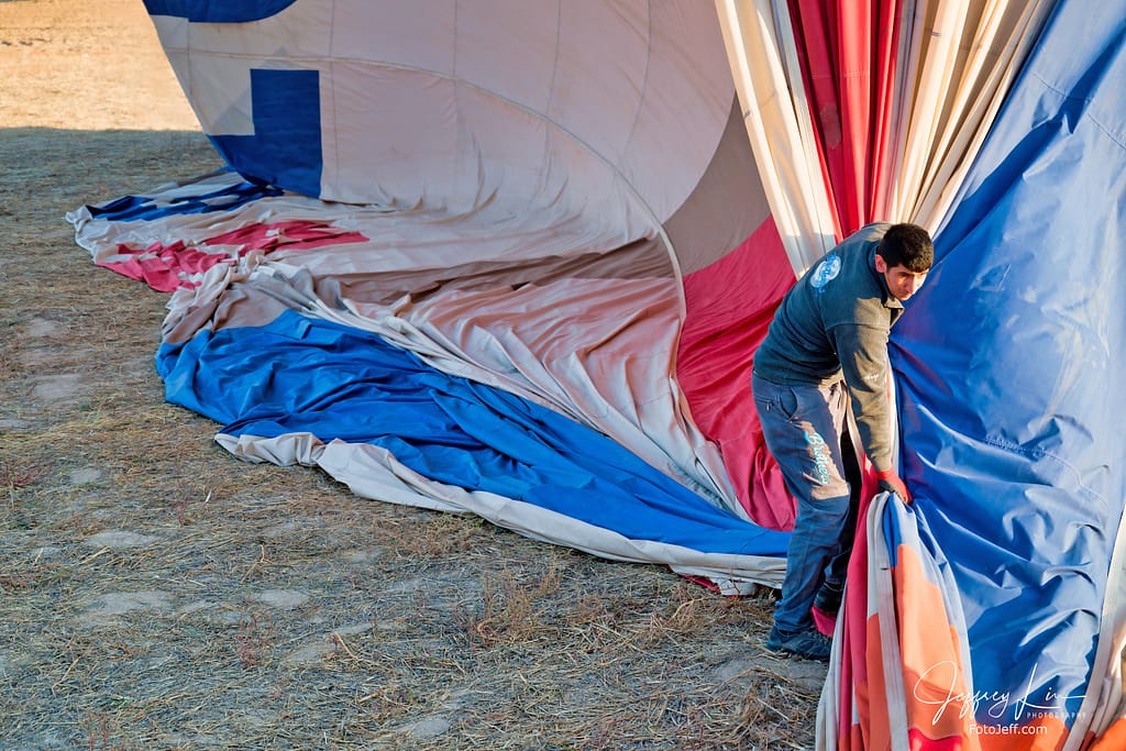 37. 7:12 am - Squeezing Out the Air from the Balloon